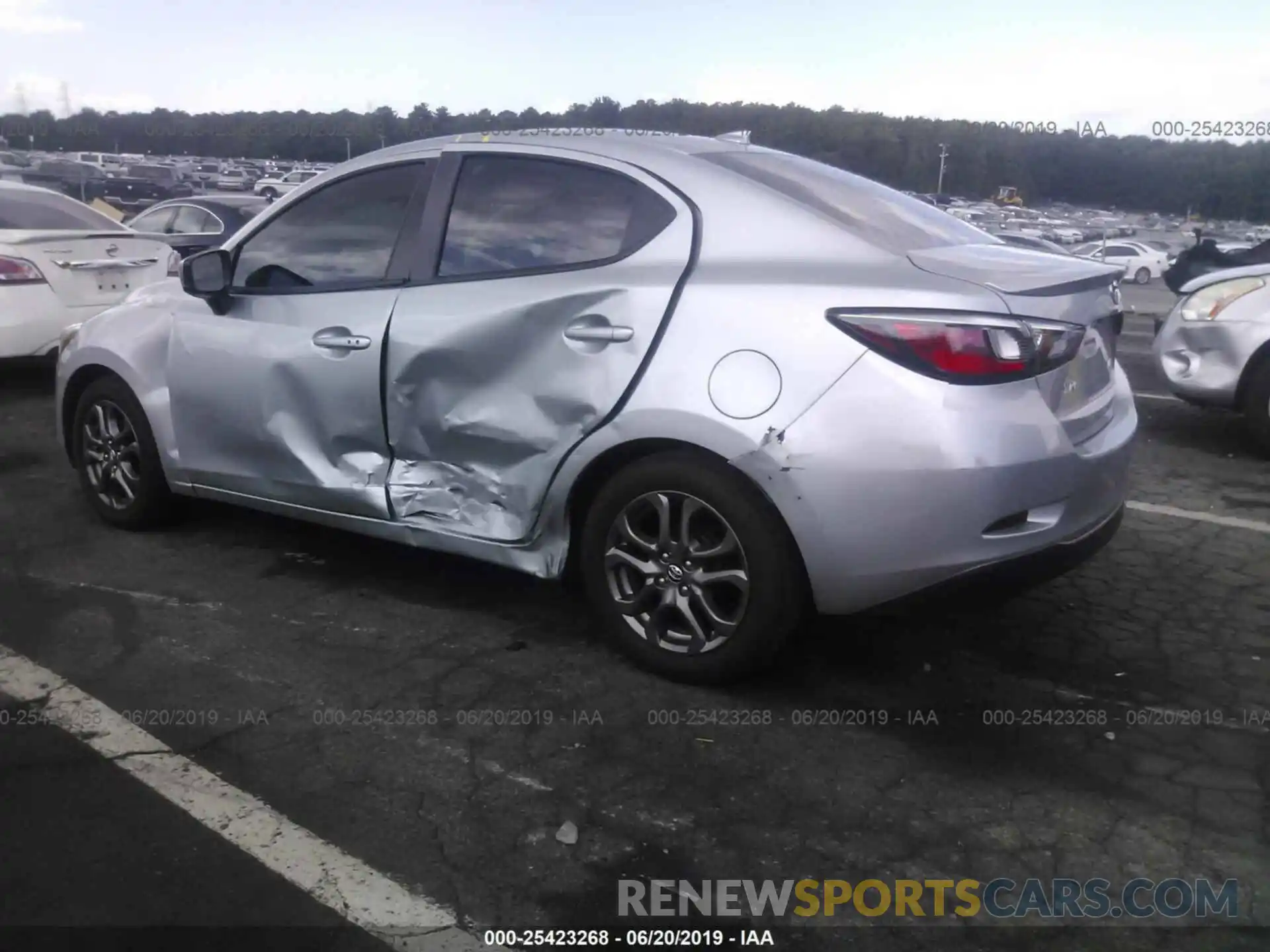 3 Photograph of a damaged car 3MYDLBYV1KY520383 TOYOTA YARIS 2019