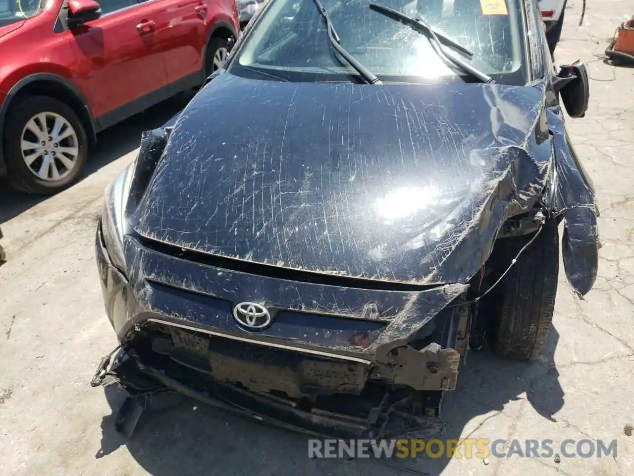 9 Photograph of a damaged car 3MYDLBYV1KY521095 TOYOTA YARIS 2019