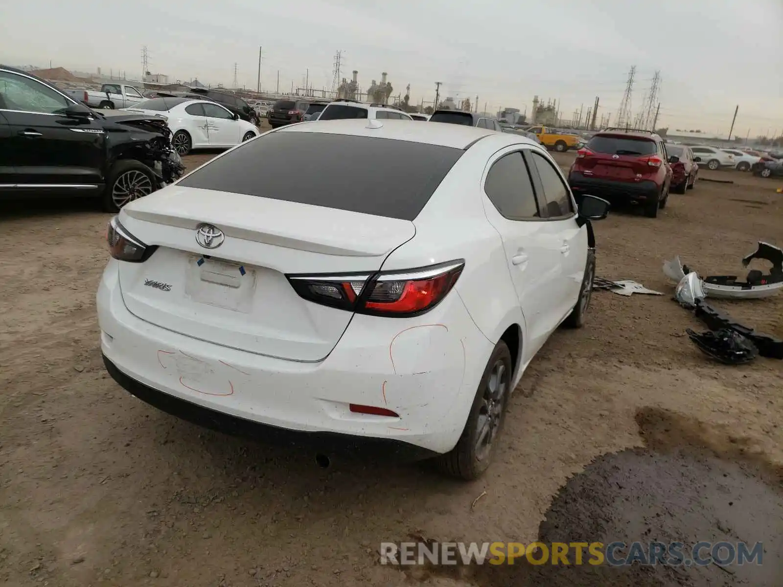 4 Фотография поврежденного автомобиля 3MYDLBYV1KY523381 TOYOTA YARIS 2019