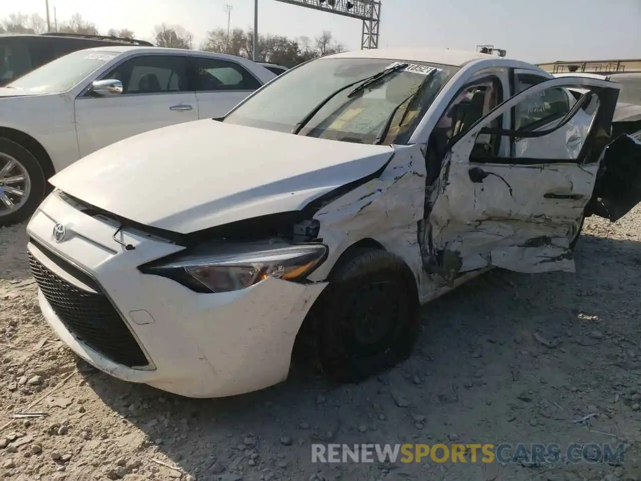 2 Photograph of a damaged car 3MYDLBYV1KY526443 TOYOTA YARIS 2019