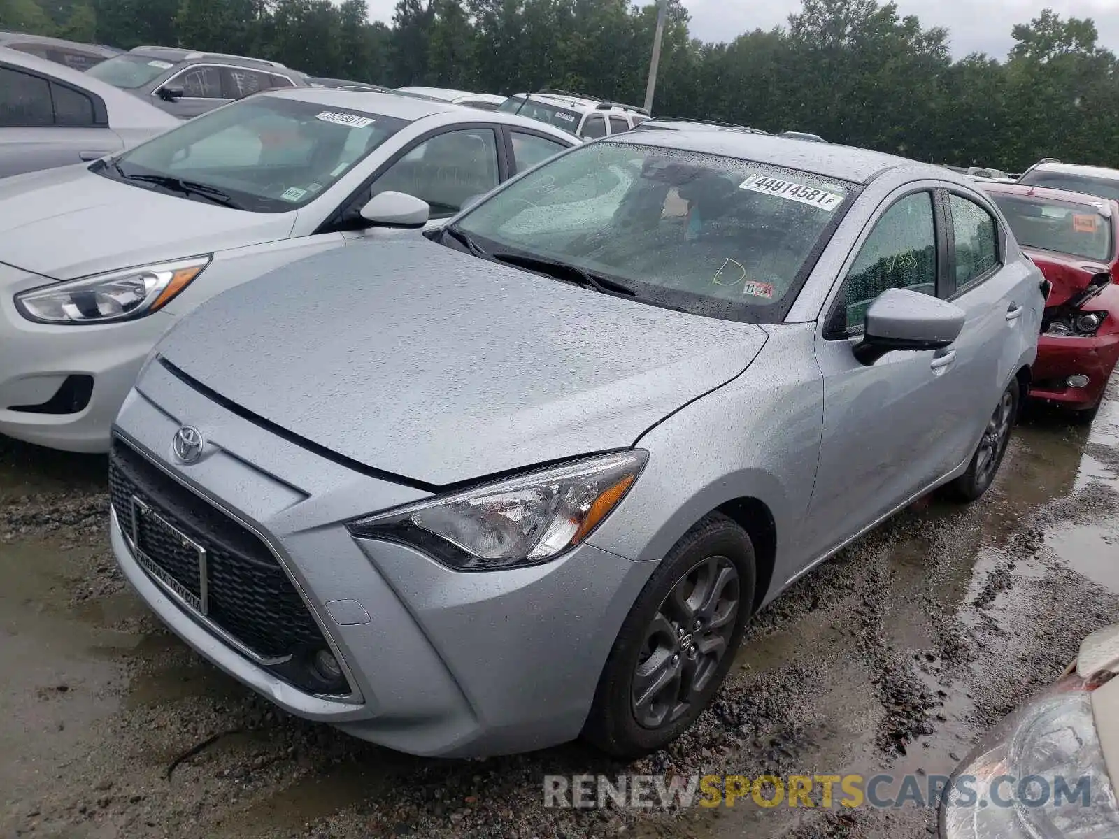 2 Photograph of a damaged car 3MYDLBYV1KY528712 TOYOTA YARIS 2019