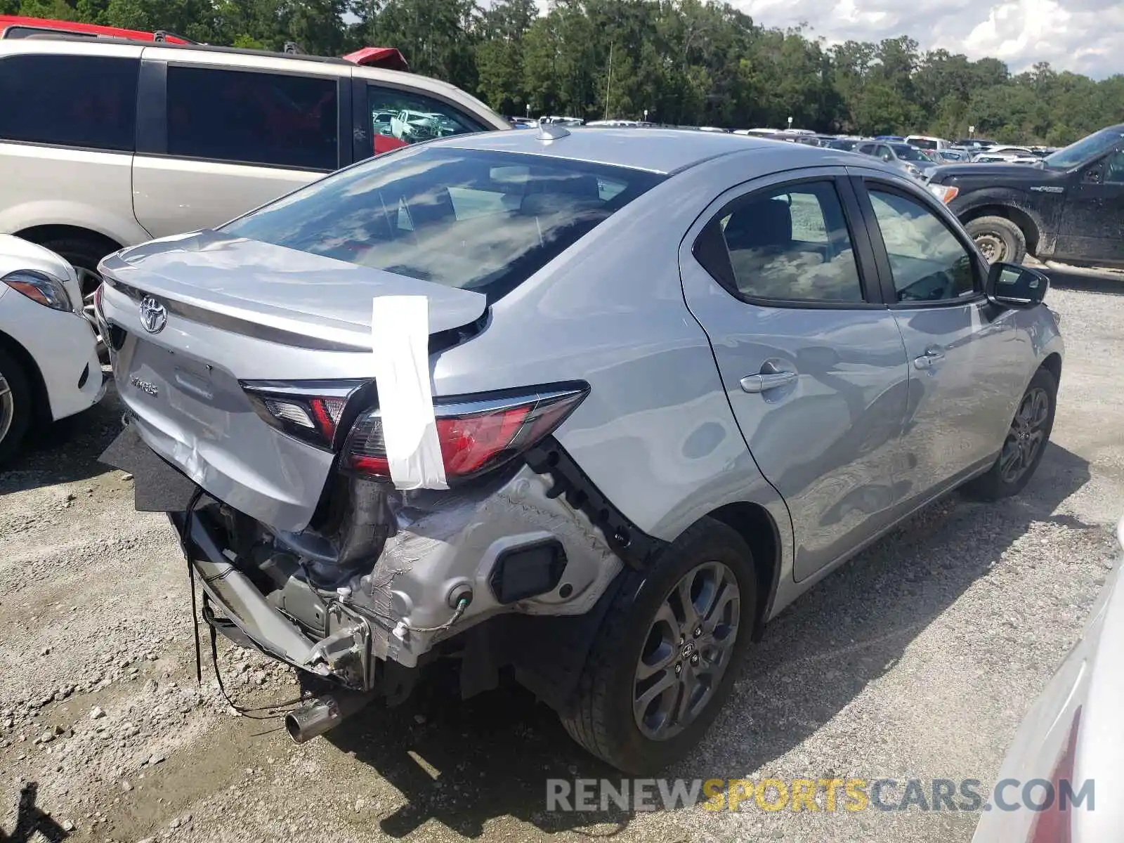 4 Photograph of a damaged car 3MYDLBYV1KY528712 TOYOTA YARIS 2019