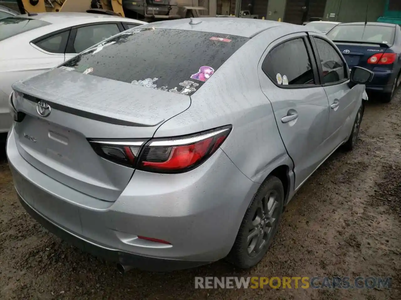 4 Фотография поврежденного автомобиля 3MYDLBYV2KY503205 TOYOTA YARIS 2019