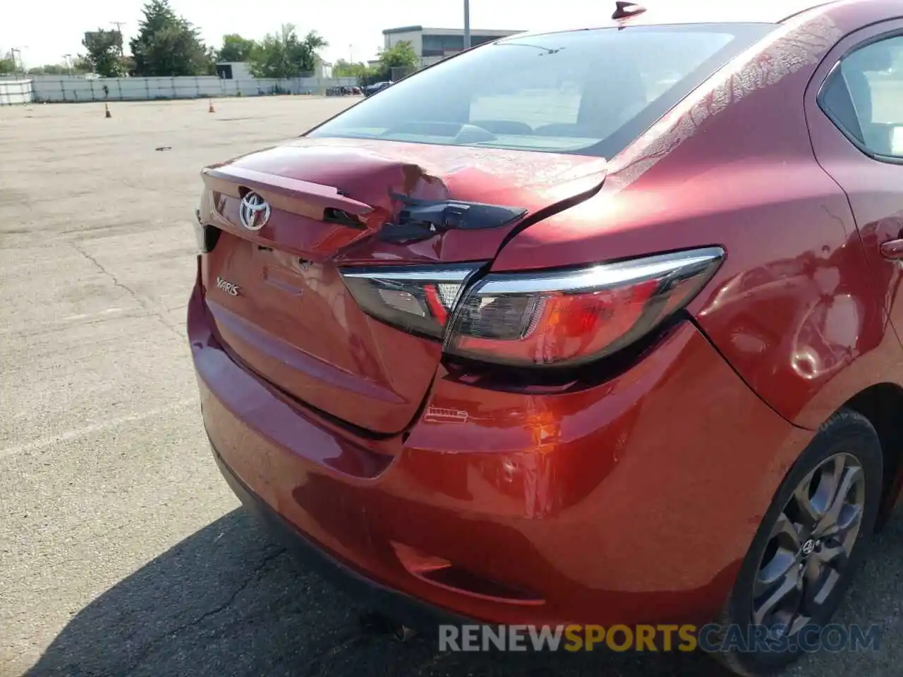 9 Photograph of a damaged car 3MYDLBYV2KY503219 TOYOTA YARIS 2019