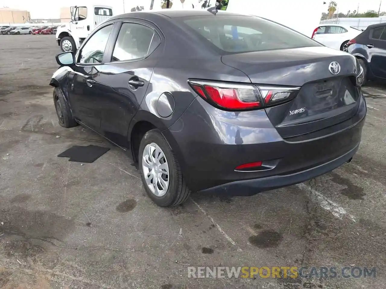 3 Photograph of a damaged car 3MYDLBYV2KY503902 TOYOTA YARIS 2019