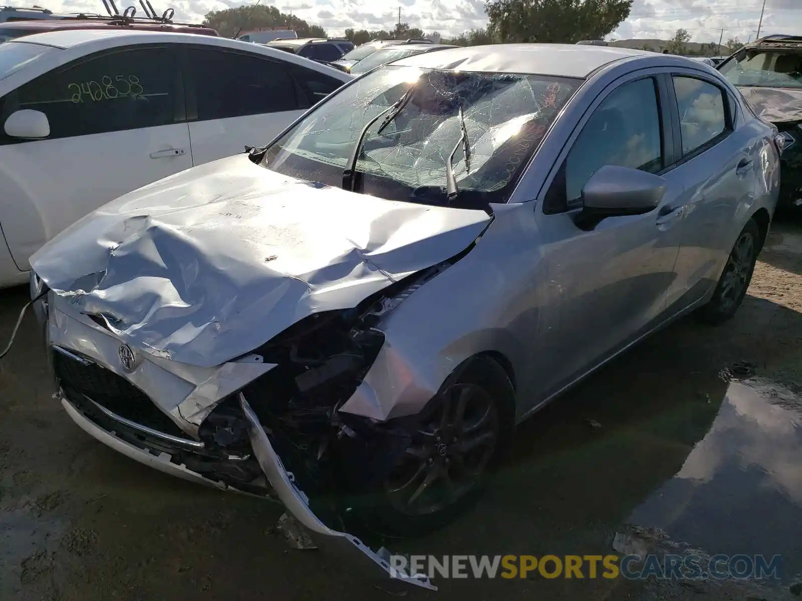 2 Photograph of a damaged car 3MYDLBYV2KY504578 TOYOTA YARIS 2019