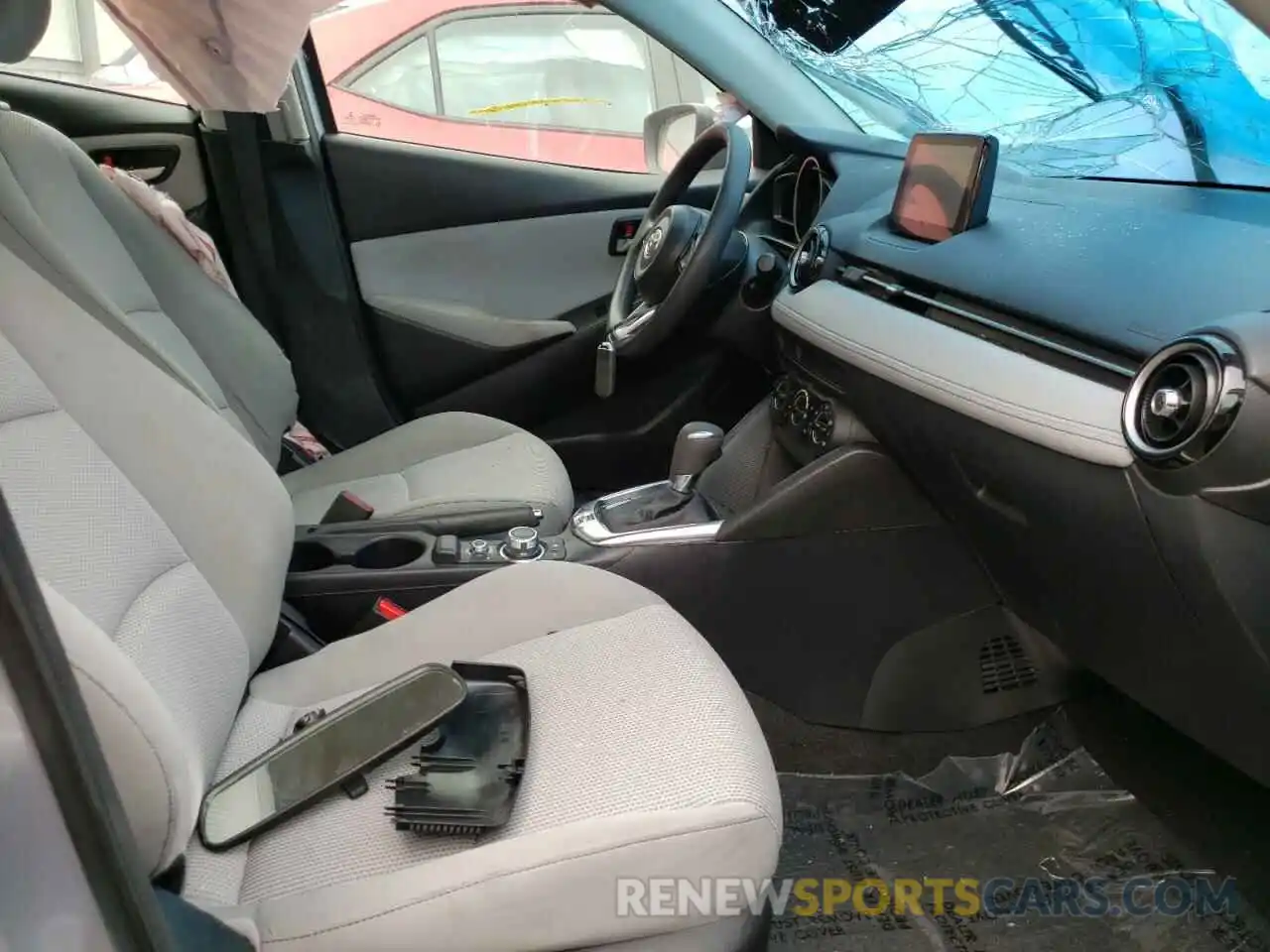 6 Photograph of a damaged car 3MYDLBYV2KY504578 TOYOTA YARIS 2019