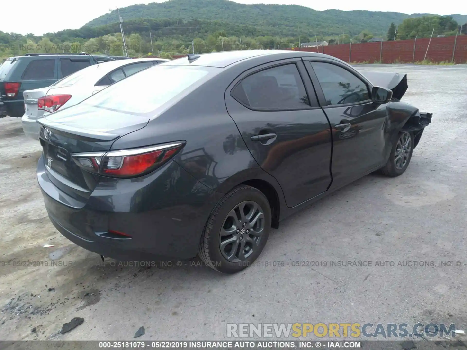 4 Photograph of a damaged car 3MYDLBYV2KY507836 TOYOTA YARIS 2019