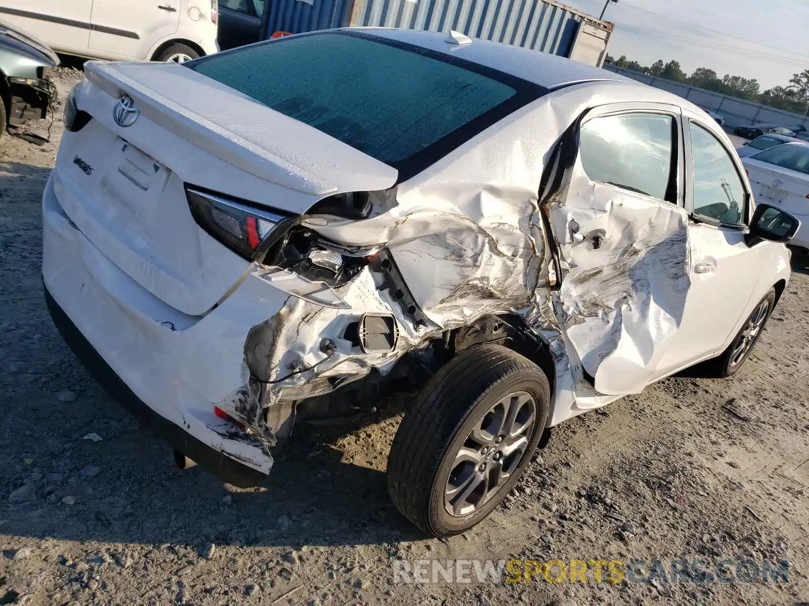 9 Photograph of a damaged car 3MYDLBYV2KY508646 TOYOTA YARIS 2019