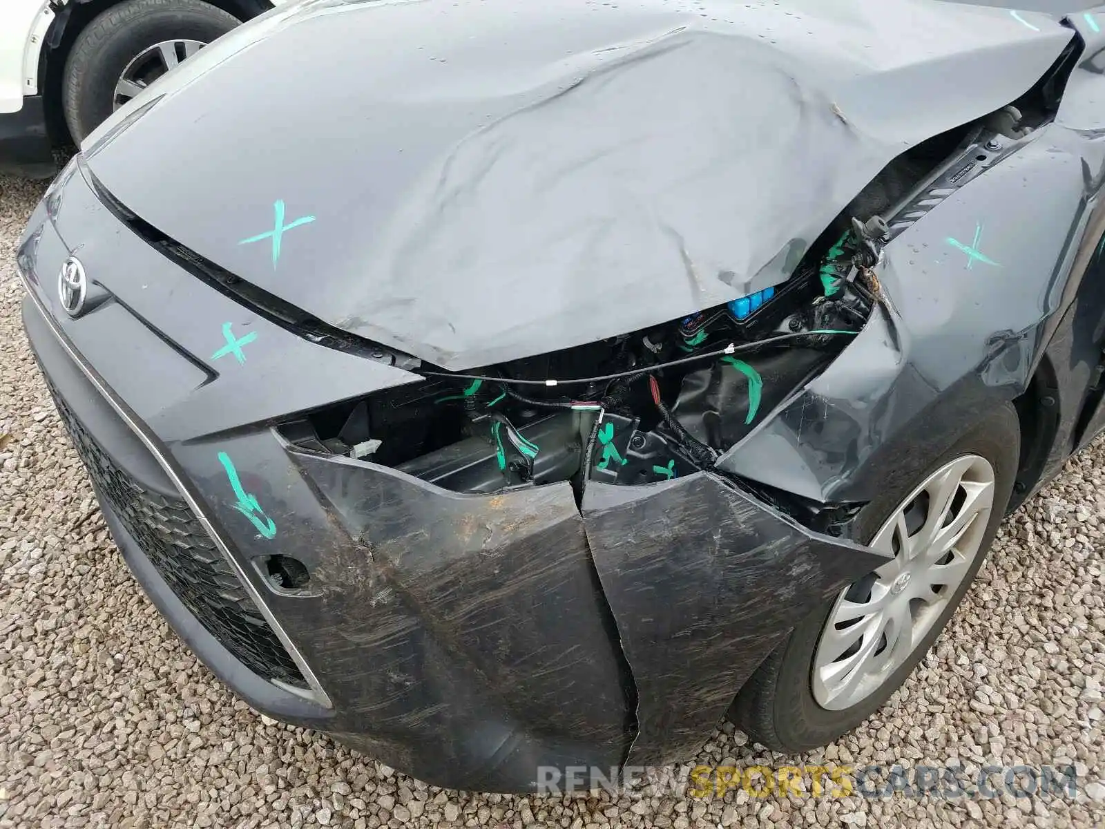 9 Photograph of a damaged car 3MYDLBYV2KY508923 TOYOTA YARIS 2019