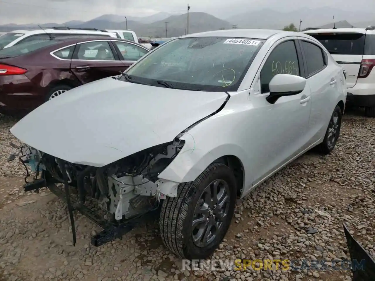 2 Photograph of a damaged car 3MYDLBYV2KY509084 TOYOTA YARIS 2019