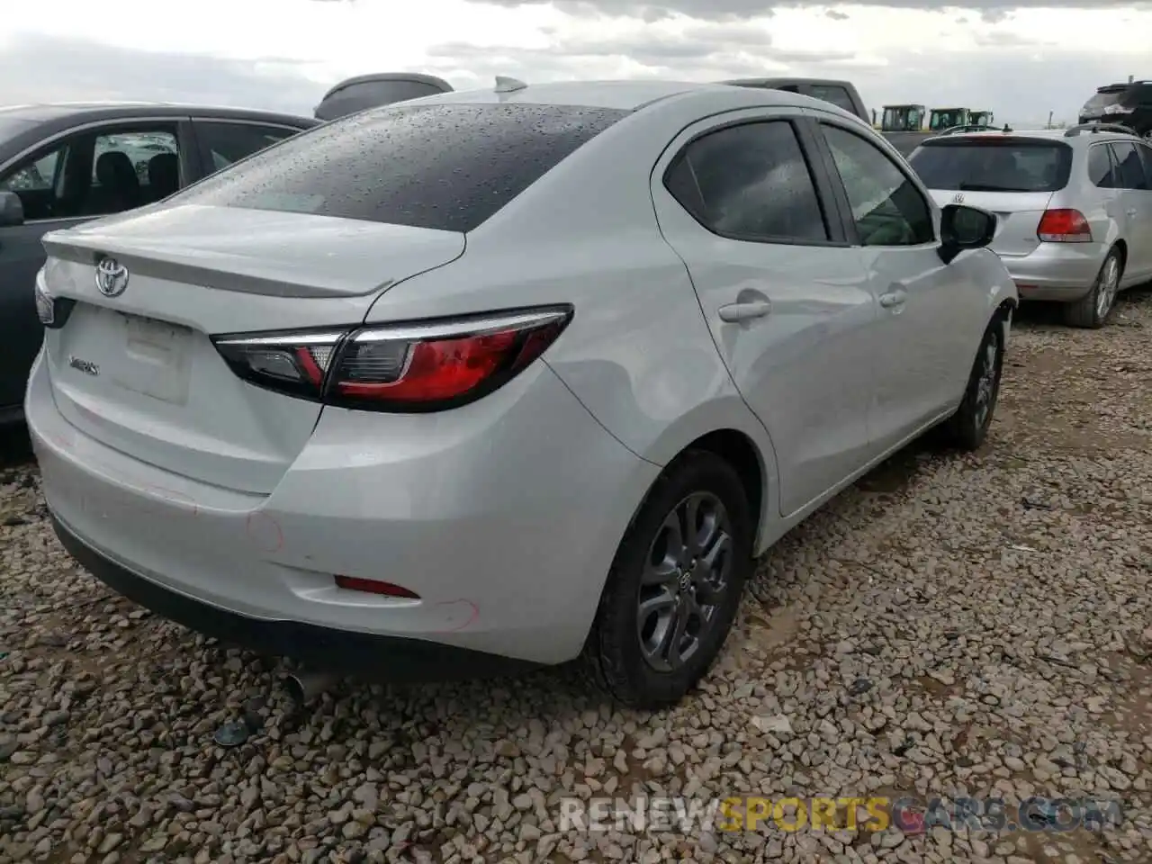 4 Фотография поврежденного автомобиля 3MYDLBYV2KY509084 TOYOTA YARIS 2019