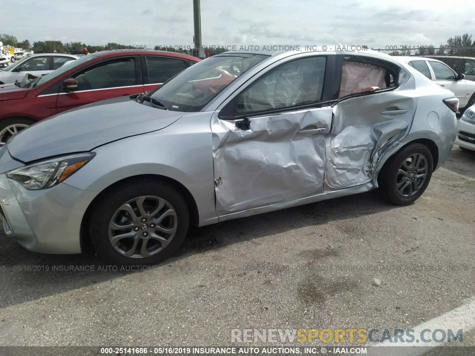 6 Photograph of a damaged car 3MYDLBYV2KY509232 TOYOTA YARIS 2019