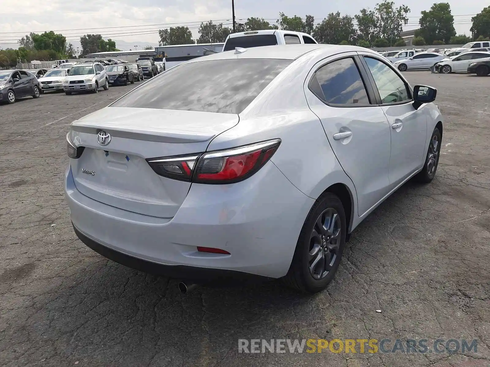 4 Photograph of a damaged car 3MYDLBYV2KY516567 TOYOTA YARIS 2019