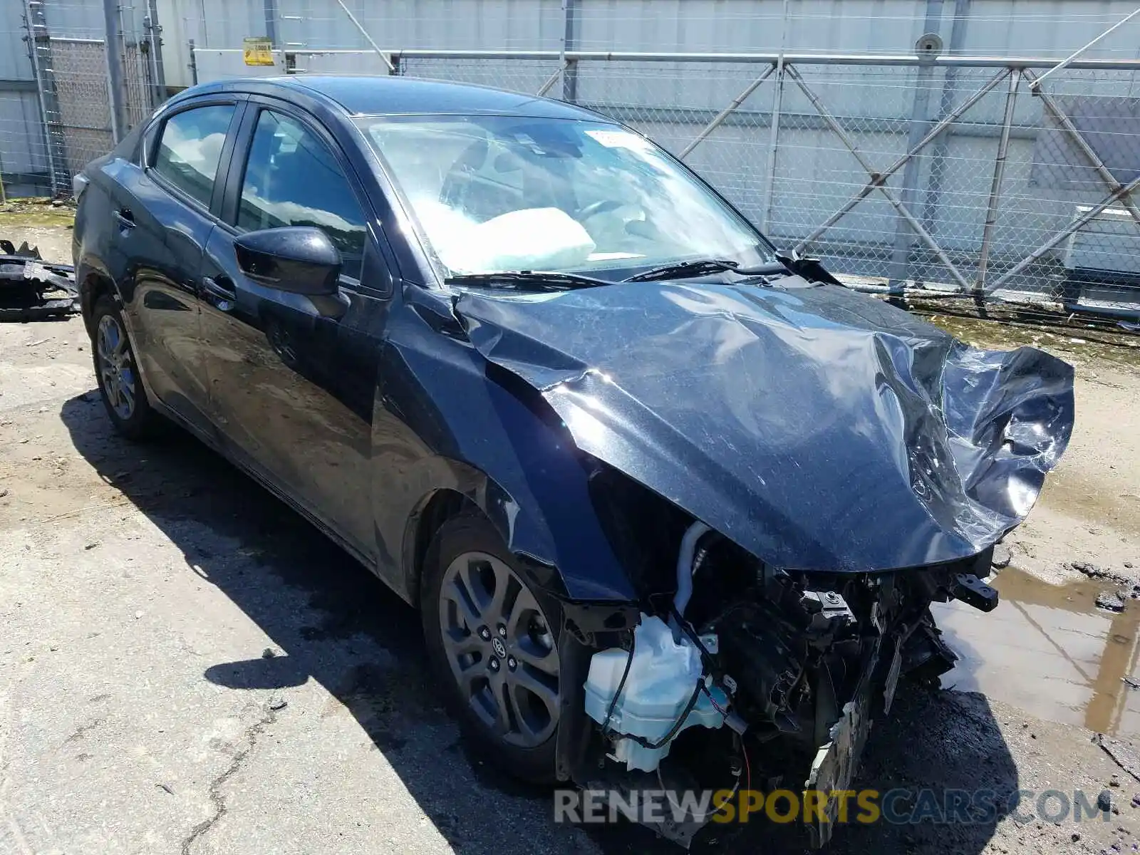 1 Photograph of a damaged car 3MYDLBYV2KY517198 TOYOTA YARIS 2019