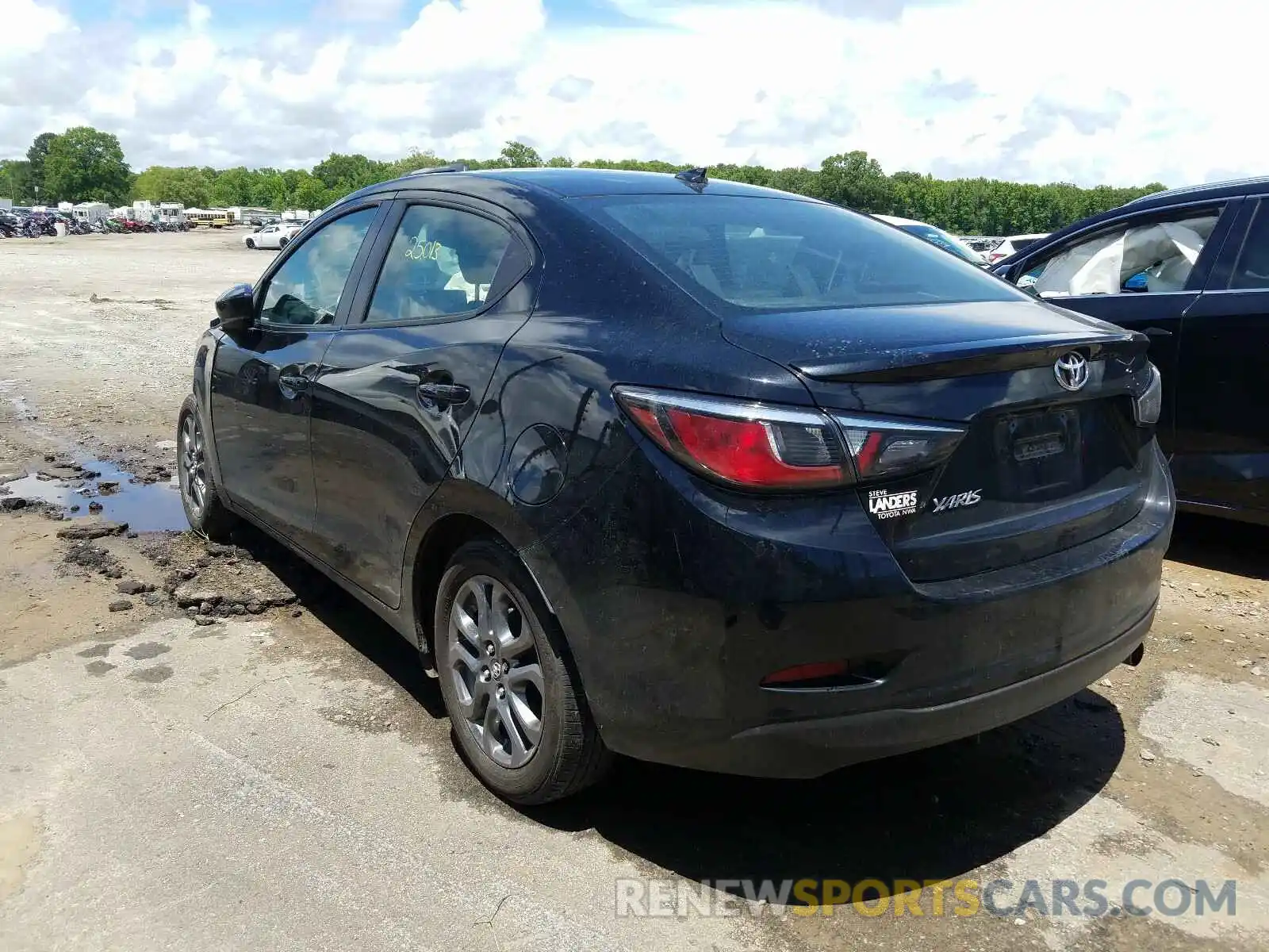 3 Photograph of a damaged car 3MYDLBYV2KY517198 TOYOTA YARIS 2019