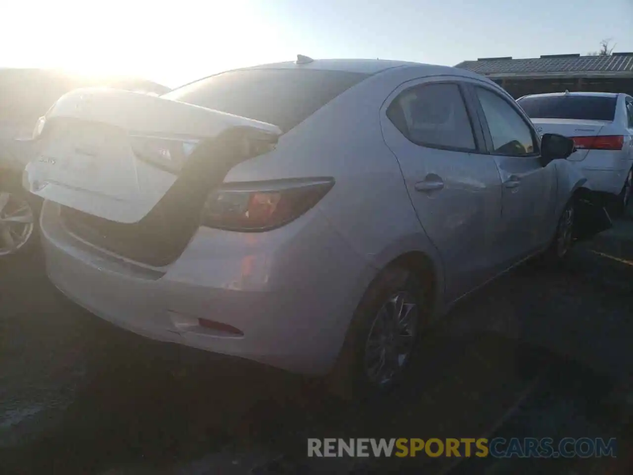 4 Photograph of a damaged car 3MYDLBYV2KY517458 TOYOTA YARIS 2019