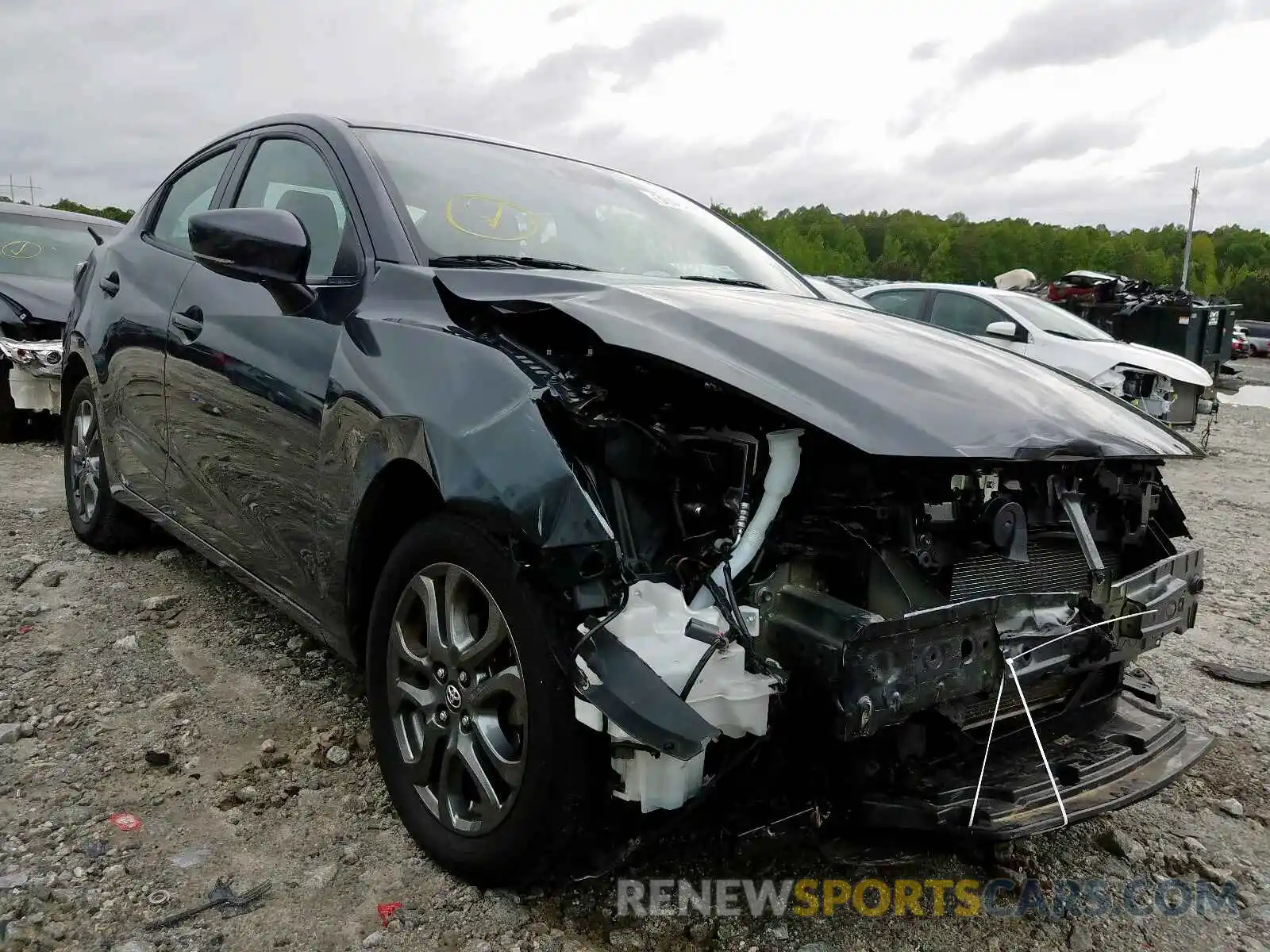 1 Photograph of a damaged car 3MYDLBYV2KY520246 TOYOTA YARIS 2019