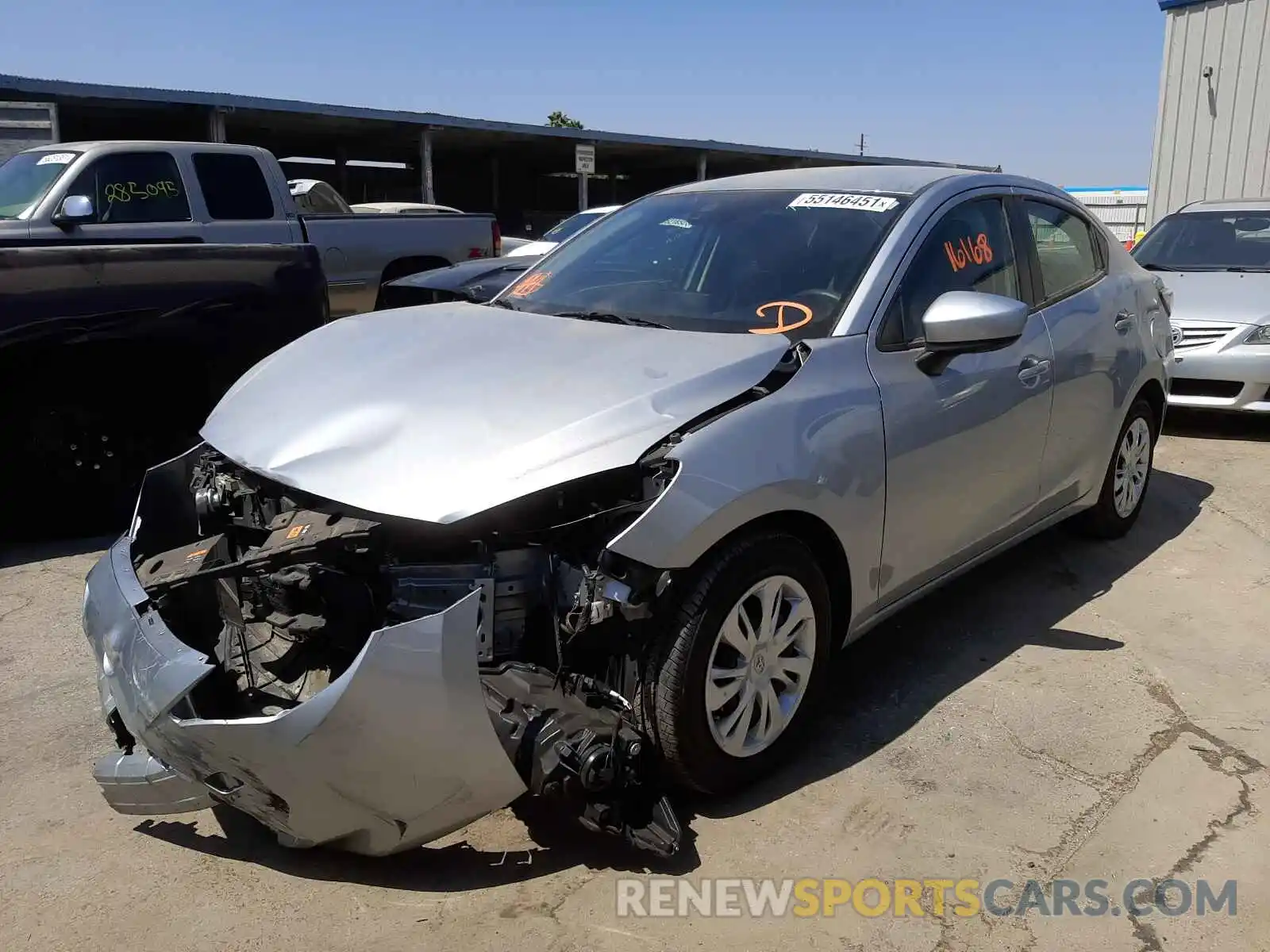 2 Photograph of a damaged car 3MYDLBYV2KY520702 TOYOTA YARIS 2019