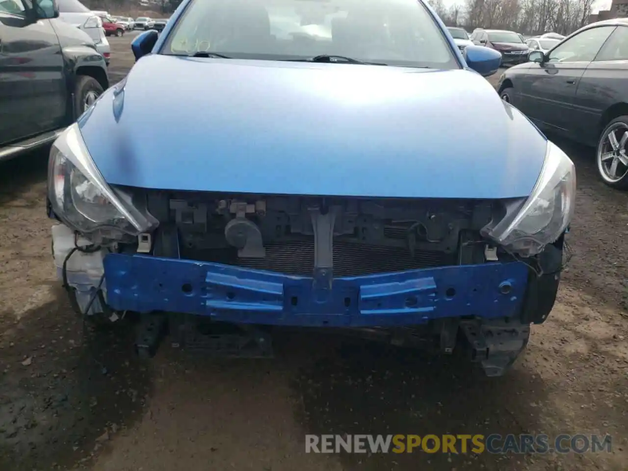 9 Photograph of a damaged car 3MYDLBYV2KY521252 TOYOTA YARIS 2019