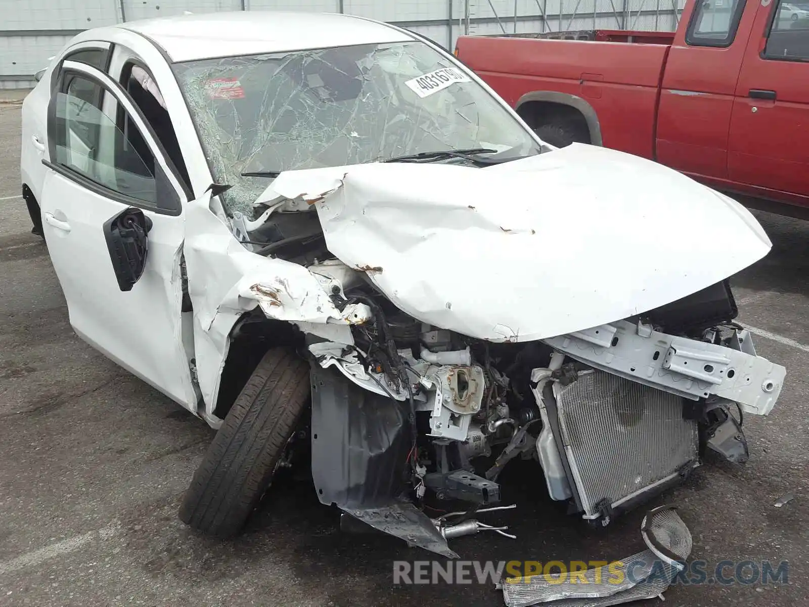 1 Photograph of a damaged car 3MYDLBYV2KY522272 TOYOTA YARIS 2019