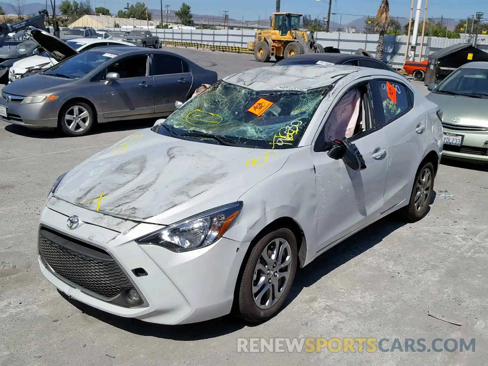 2 Photograph of a damaged car 3MYDLBYV2KY522305 TOYOTA YARIS 2019