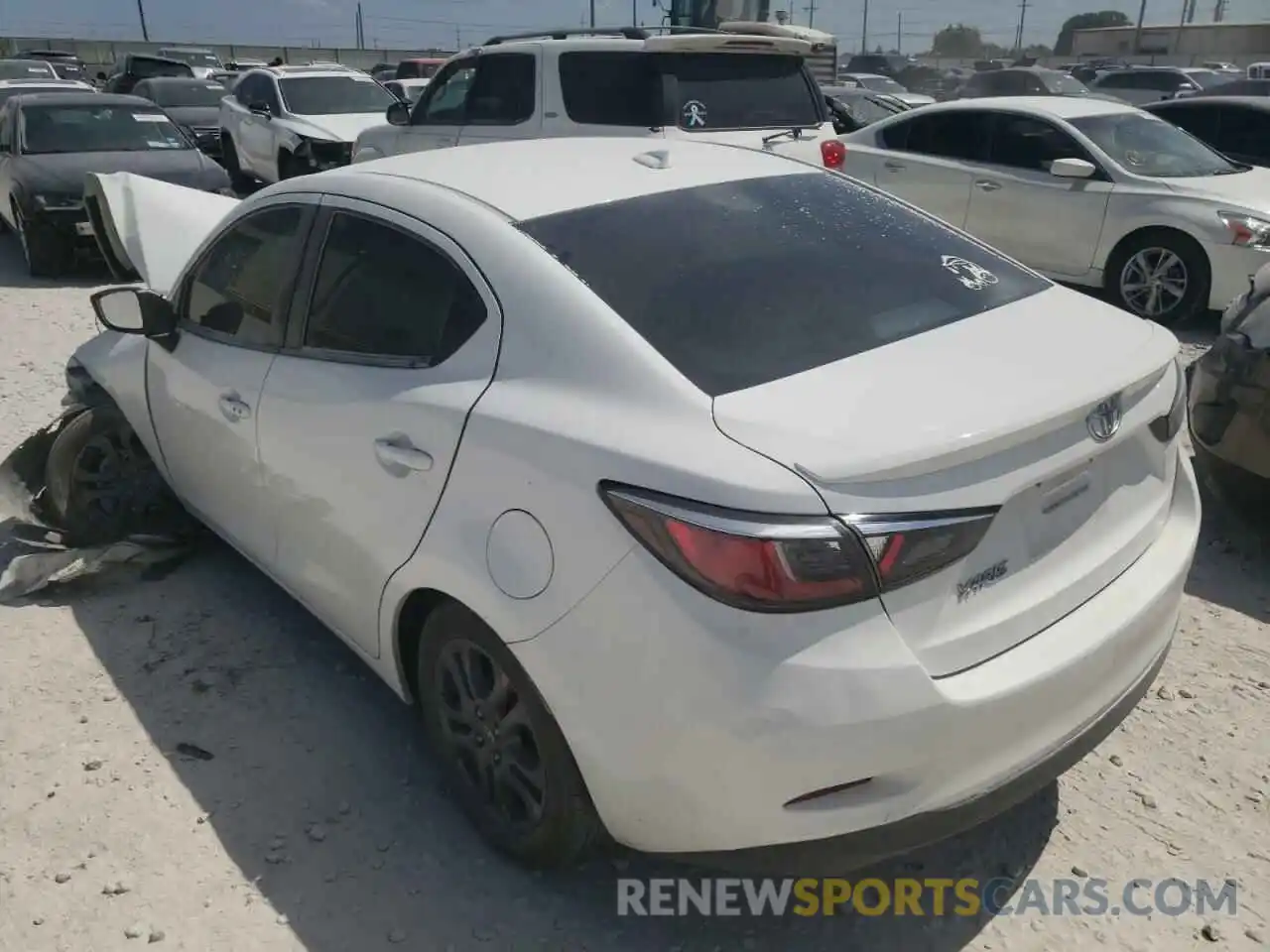 3 Photograph of a damaged car 3MYDLBYV2KY522398 TOYOTA YARIS 2019