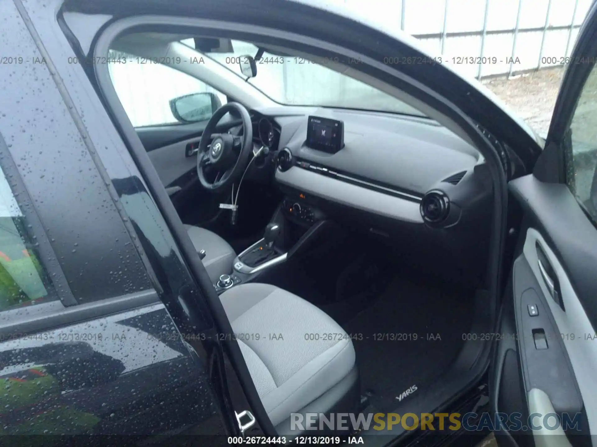 5 Photograph of a damaged car 3MYDLBYV2KY522840 TOYOTA YARIS 2019