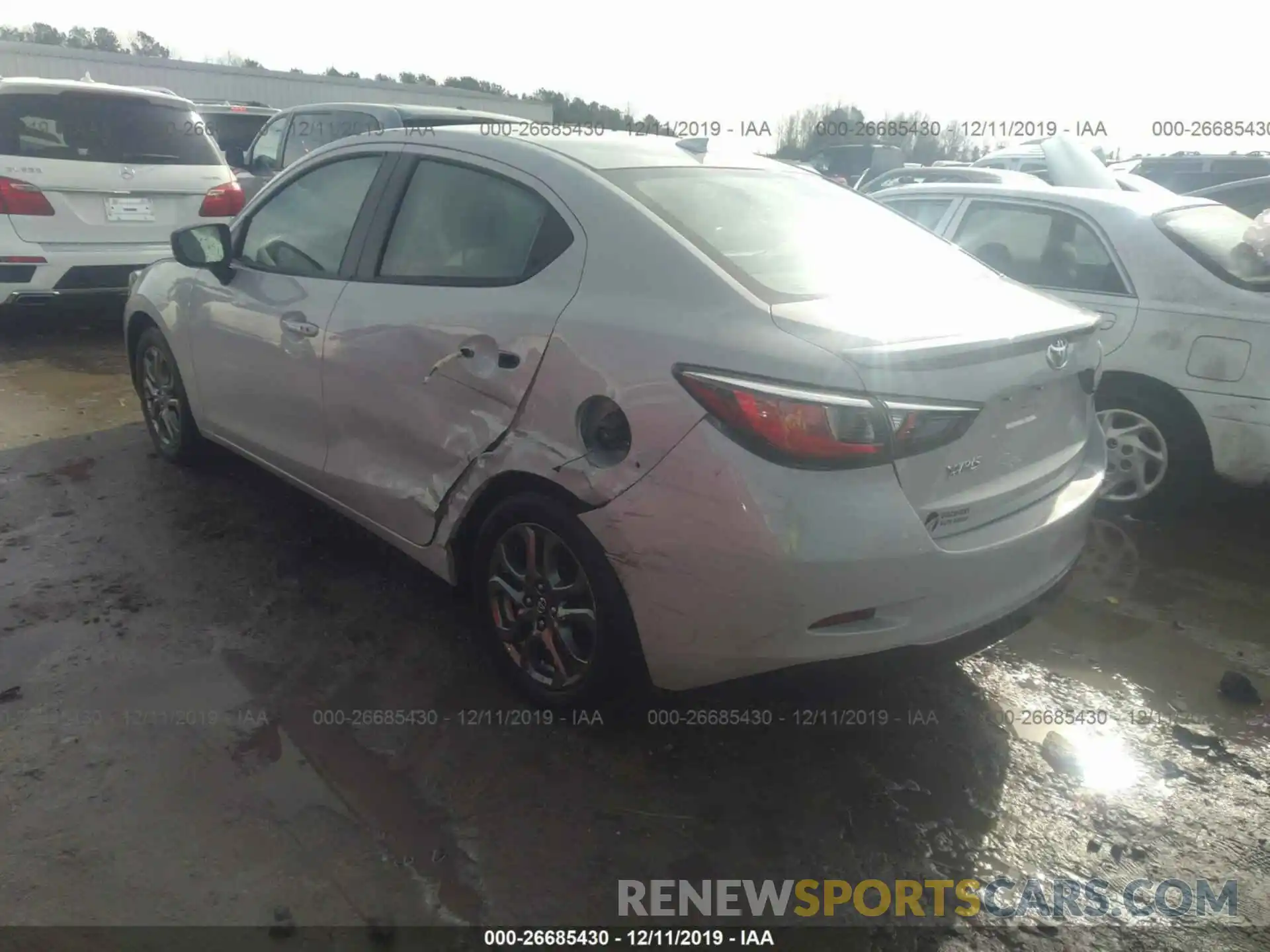 3 Photograph of a damaged car 3MYDLBYV2KY522949 TOYOTA YARIS 2019