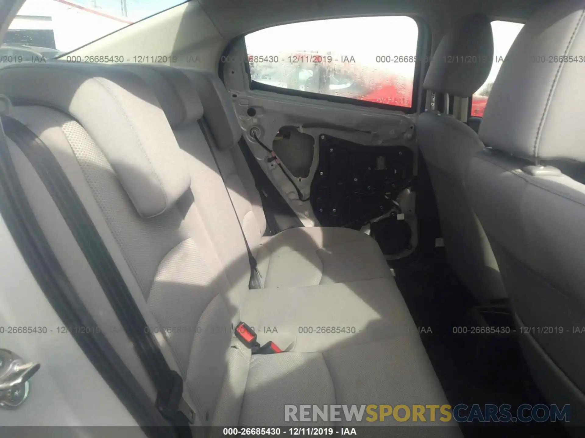 8 Photograph of a damaged car 3MYDLBYV2KY522949 TOYOTA YARIS 2019