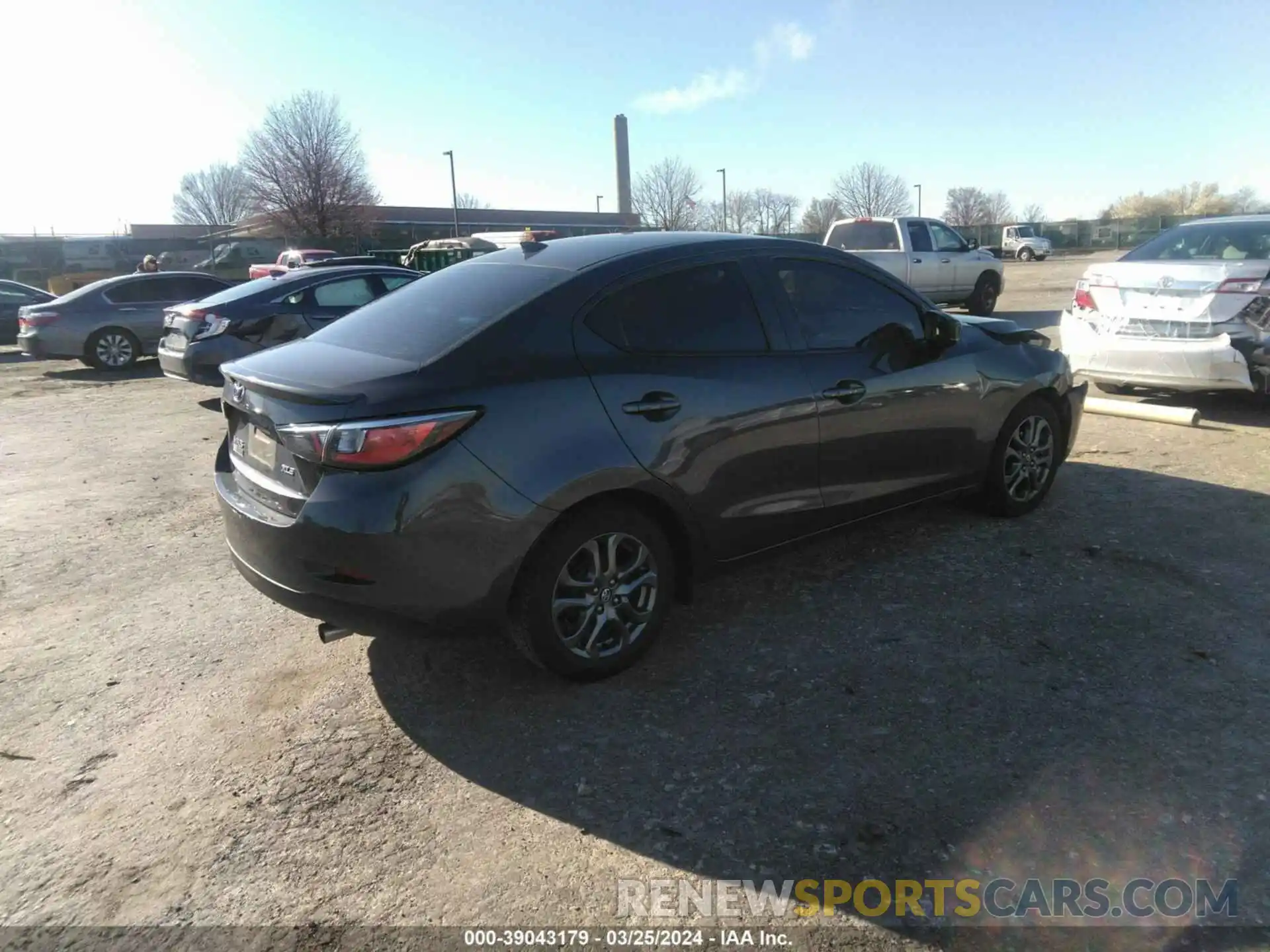 4 Photograph of a damaged car 3MYDLBYV2KY523941 TOYOTA YARIS 2019