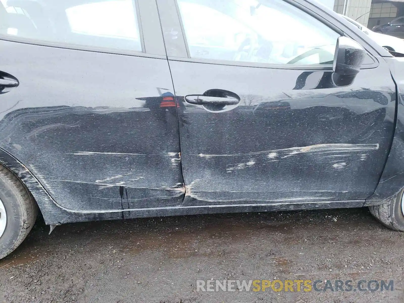 9 Photograph of a damaged car 3MYDLBYV2KY524376 TOYOTA YARIS 2019