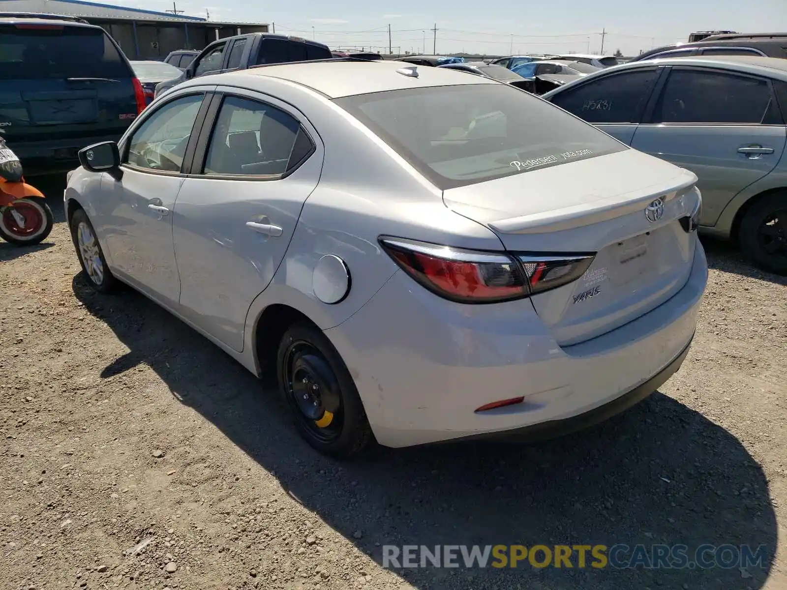 3 Photograph of a damaged car 3MYDLBYV2KY524751 TOYOTA YARIS 2019