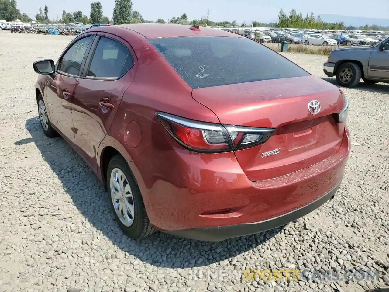 3 Фотография поврежденного автомобиля 3MYDLBYV2KY525074 TOYOTA YARIS 2019