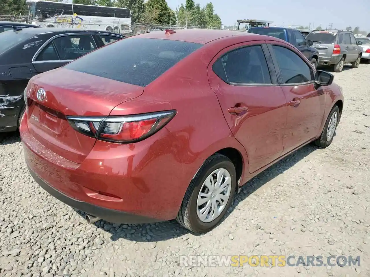 4 Фотография поврежденного автомобиля 3MYDLBYV2KY525074 TOYOTA YARIS 2019