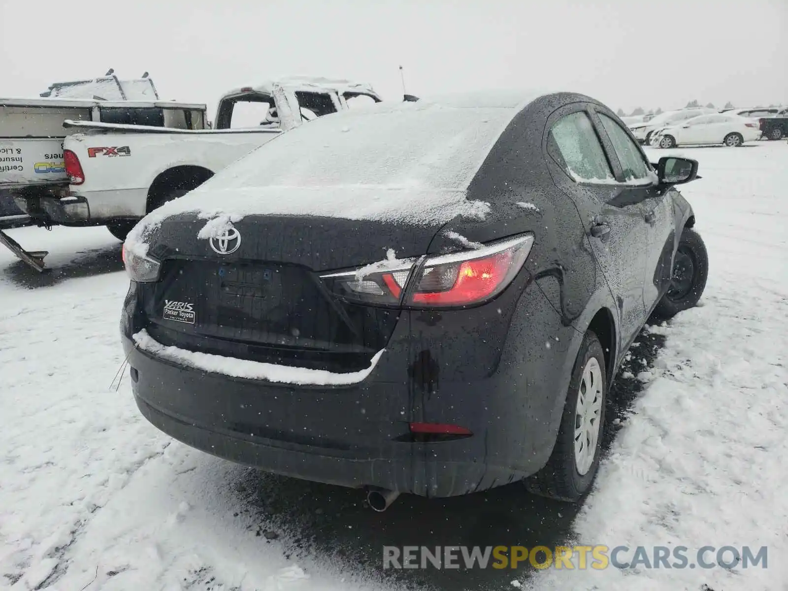 4 Photograph of a damaged car 3MYDLBYV2KY525592 TOYOTA YARIS 2019