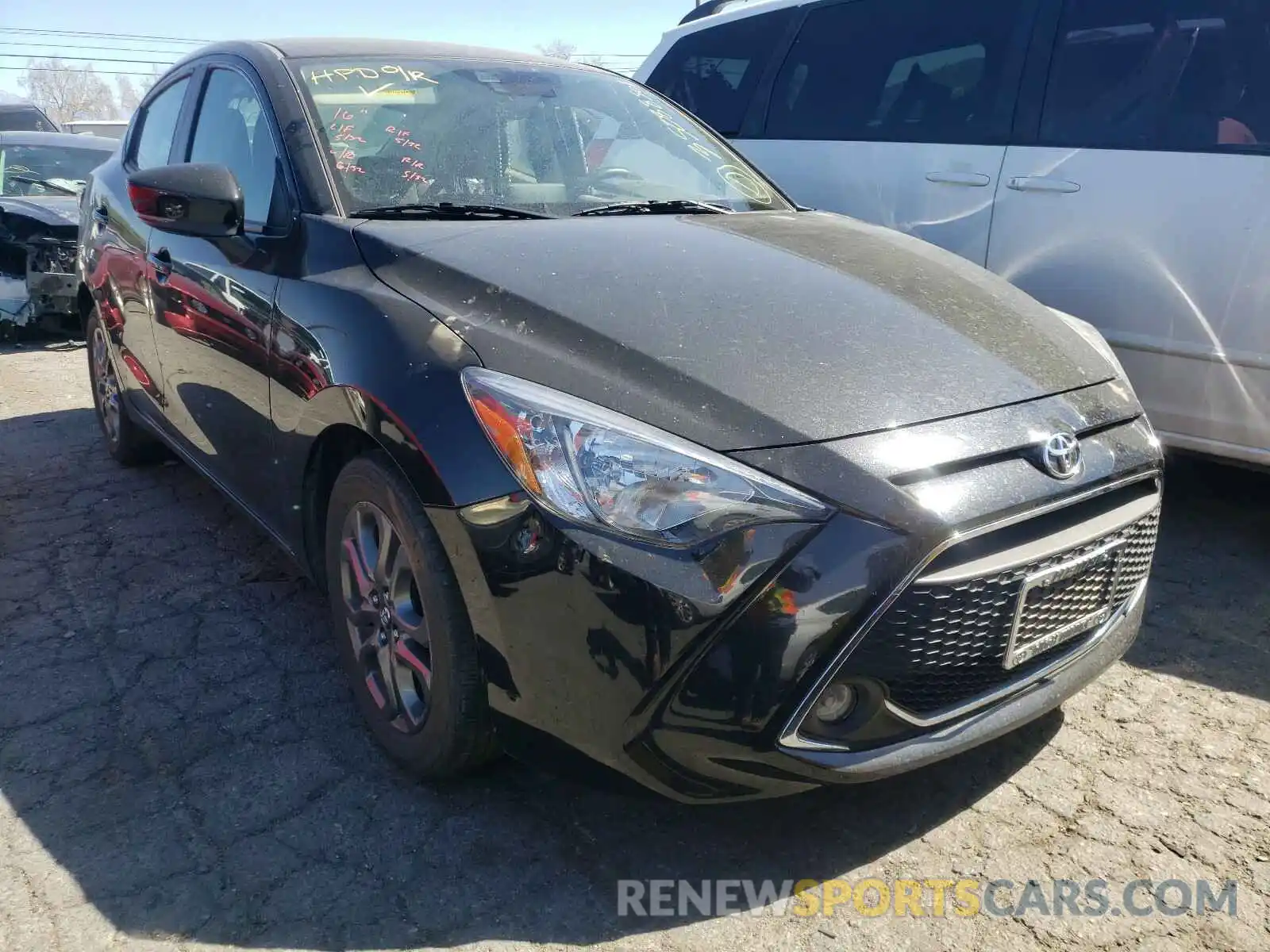 1 Photograph of a damaged car 3MYDLBYV2KY526578 TOYOTA YARIS 2019