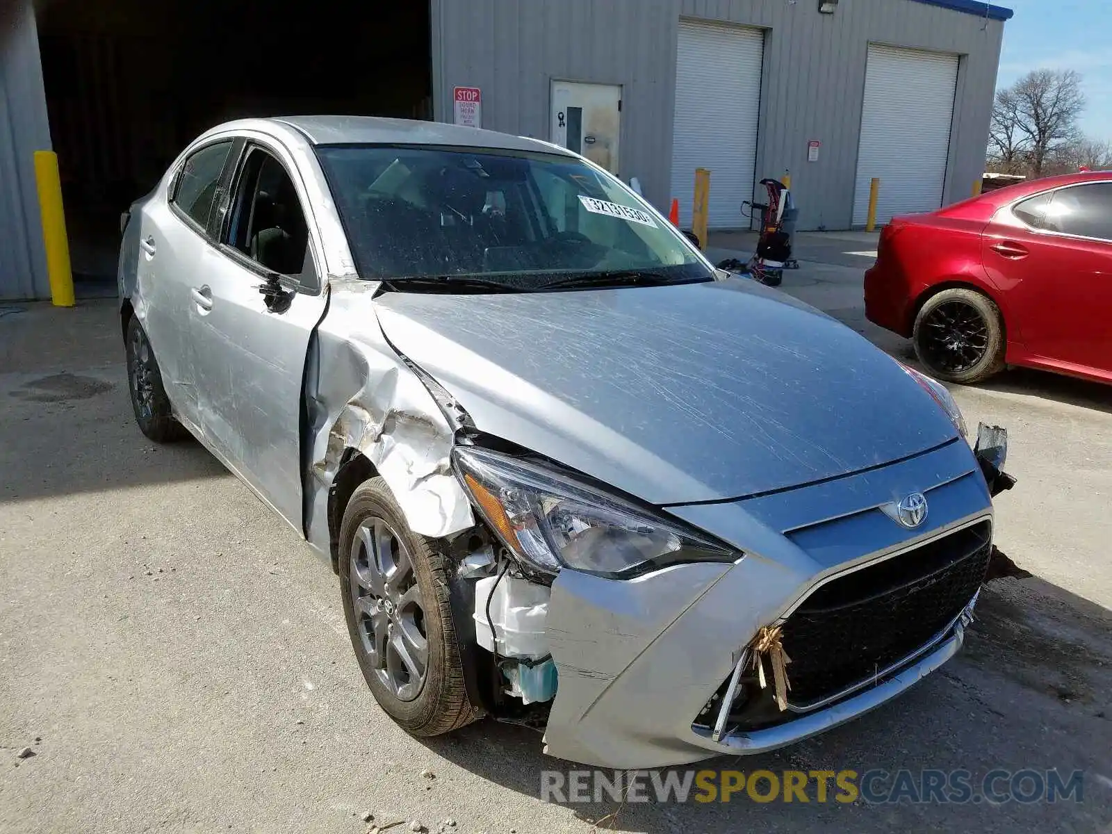 1 Photograph of a damaged car 3MYDLBYV2KY526614 TOYOTA YARIS 2019