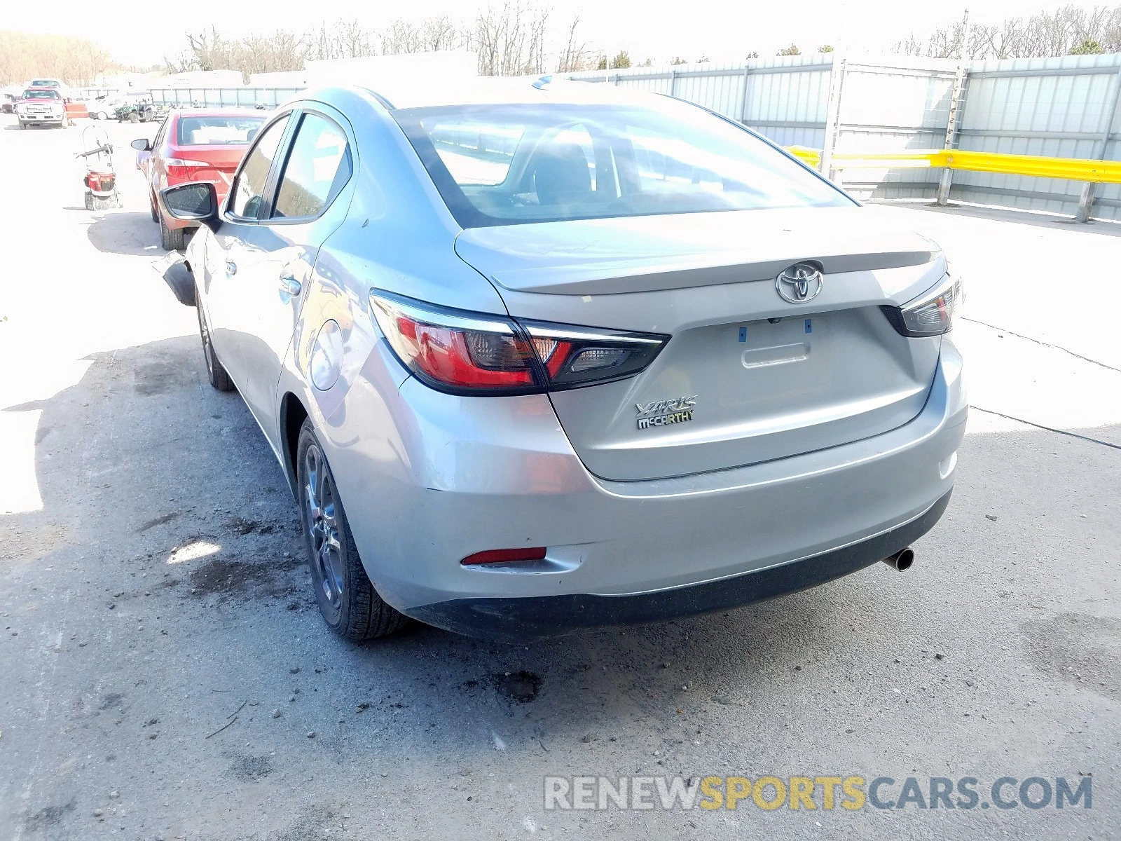 3 Photograph of a damaged car 3MYDLBYV2KY526614 TOYOTA YARIS 2019