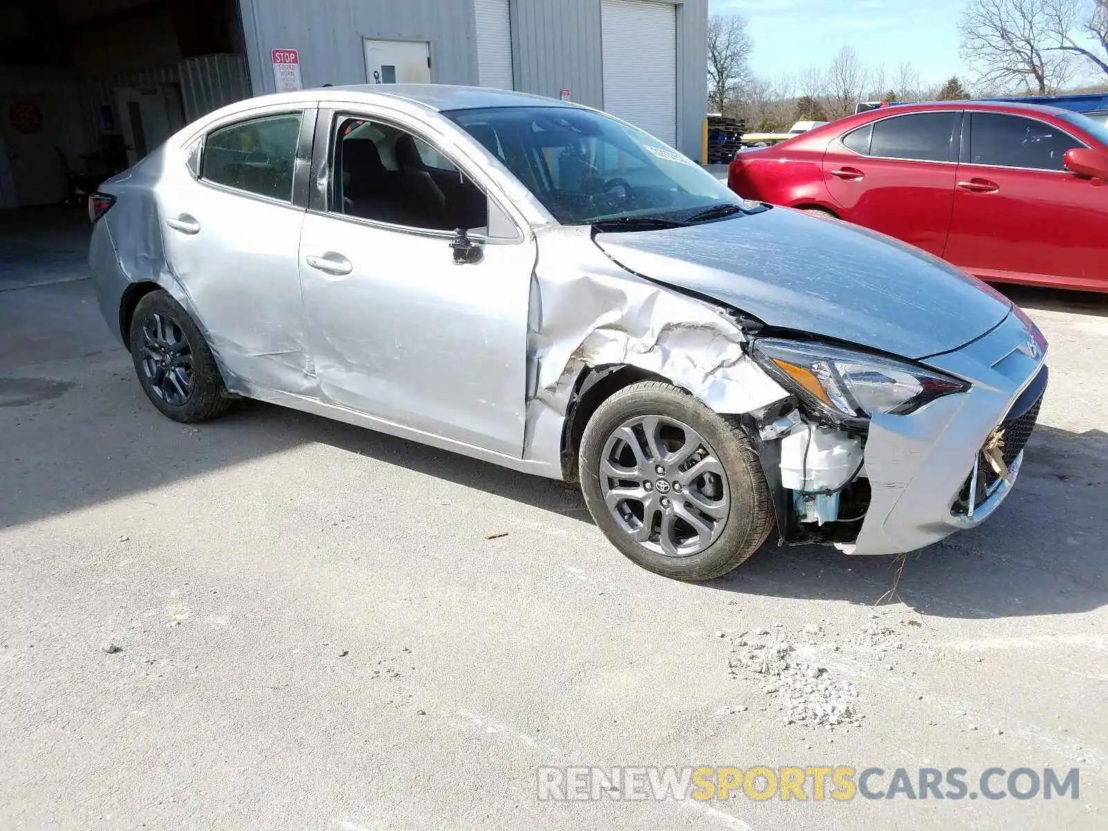 9 Photograph of a damaged car 3MYDLBYV2KY526614 TOYOTA YARIS 2019