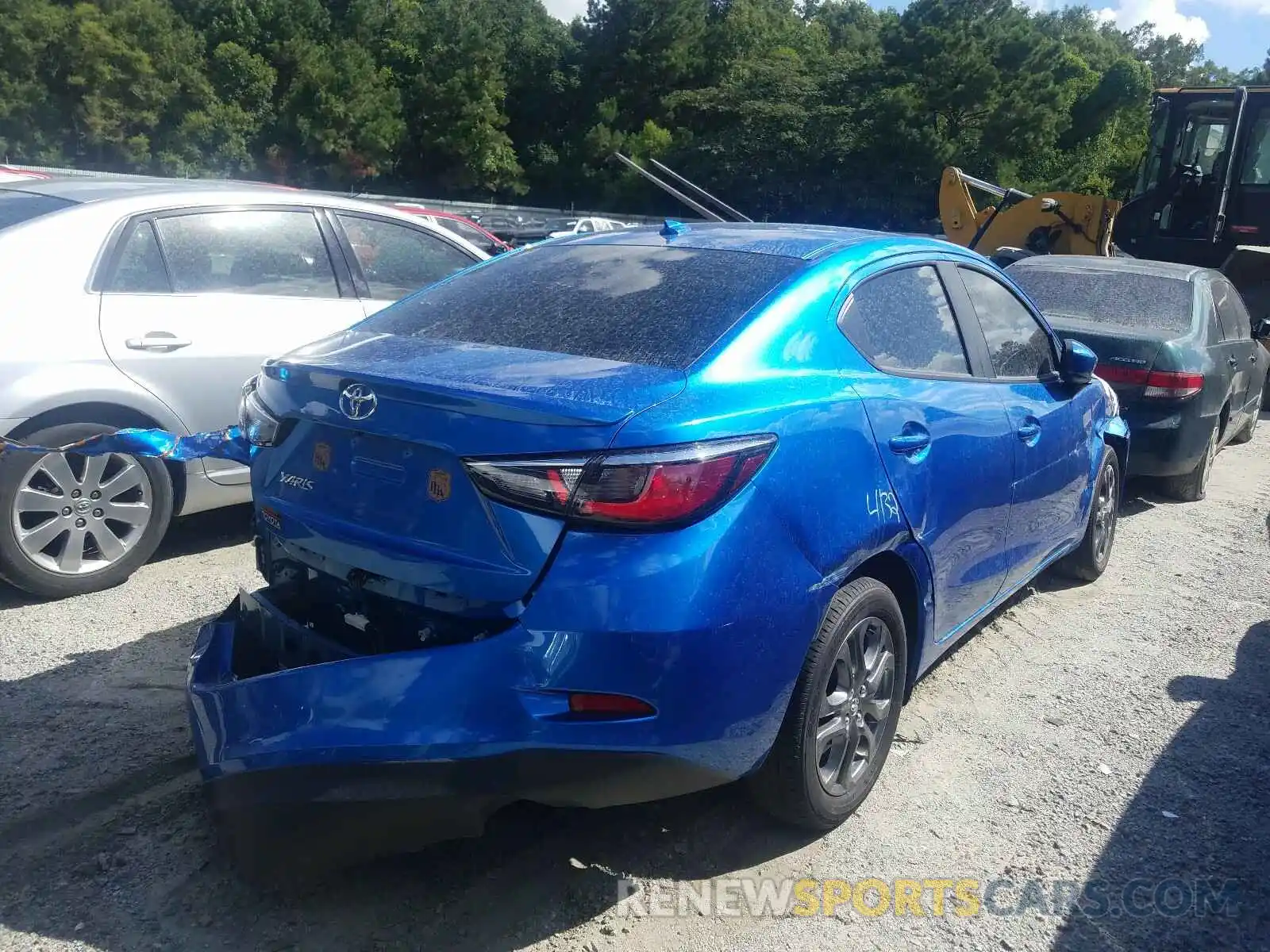 4 Photograph of a damaged car 3MYDLBYV2KY527522 TOYOTA YARIS 2019