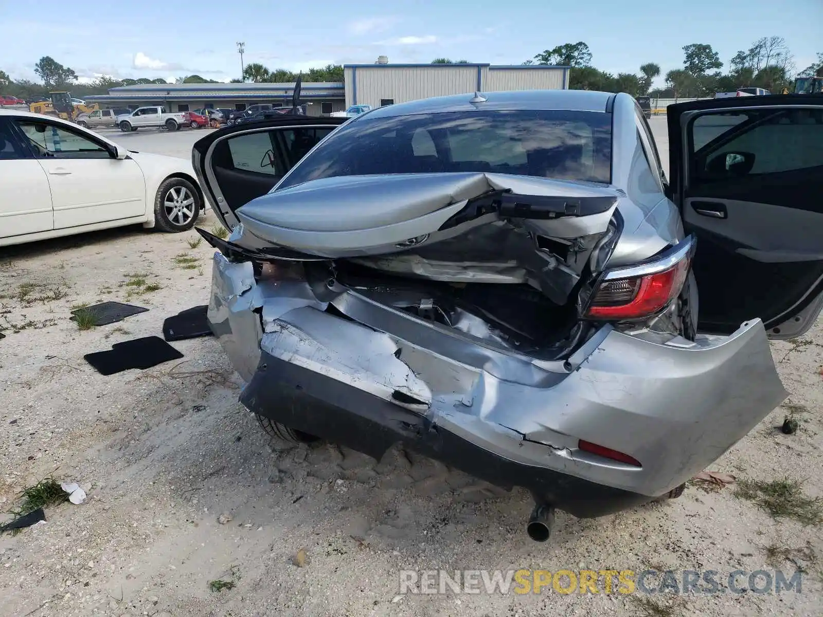 9 Photograph of a damaged car 3MYDLBYV3KY501074 TOYOTA YARIS 2019