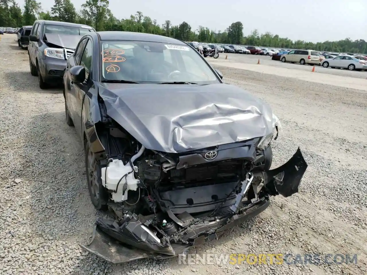 9 Photograph of a damaged car 3MYDLBYV3KY501088 TOYOTA YARIS 2019