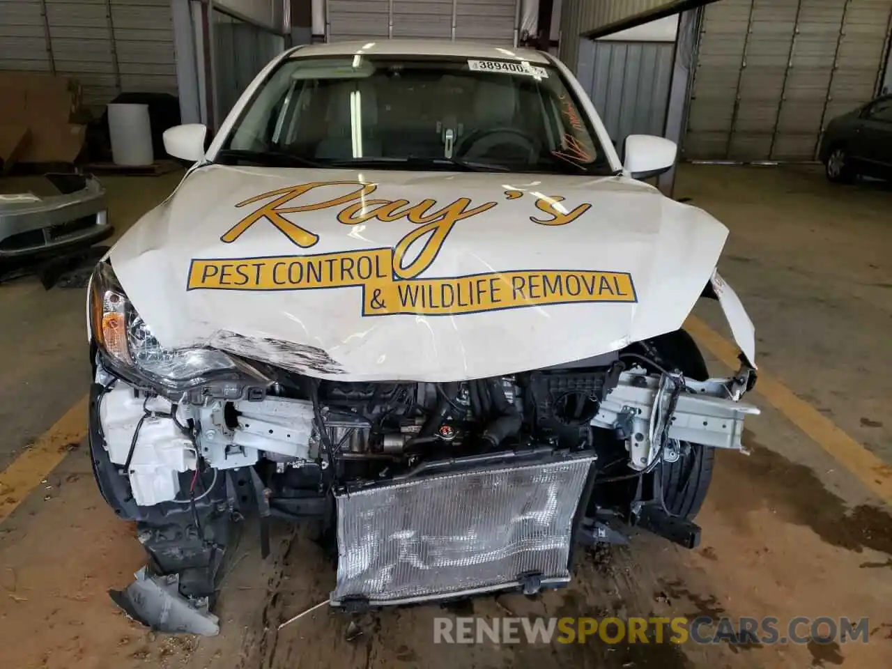 9 Photograph of a damaged car 3MYDLBYV3KY501253 TOYOTA YARIS 2019