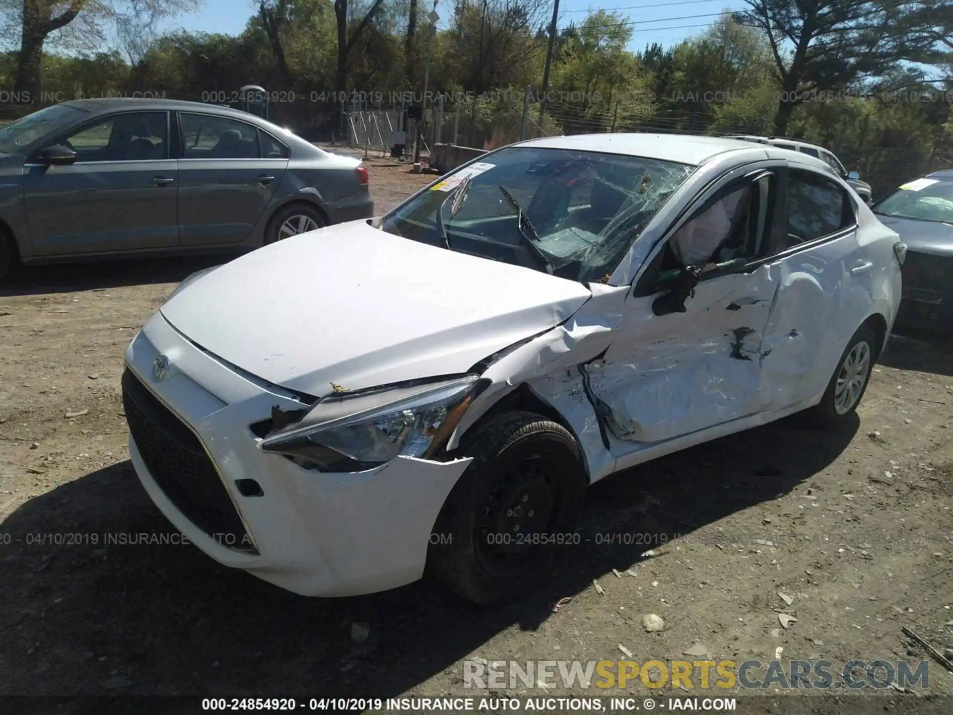 2 Photograph of a damaged car 3MYDLBYV3KY502208 TOYOTA YARIS 2019