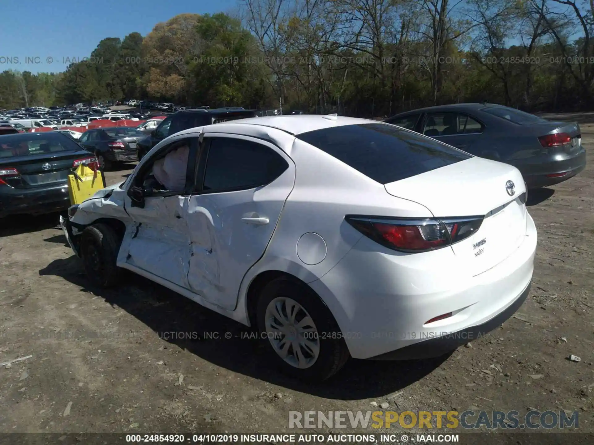 3 Photograph of a damaged car 3MYDLBYV3KY502208 TOYOTA YARIS 2019