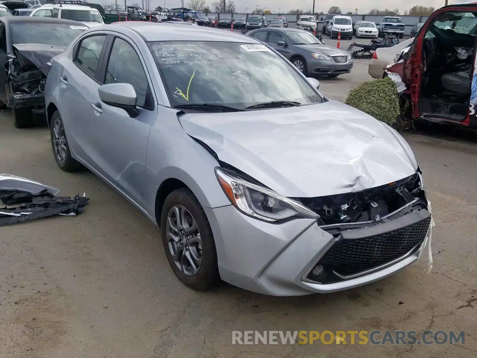 1 Photograph of a damaged car 3MYDLBYV3KY503200 TOYOTA YARIS 2019