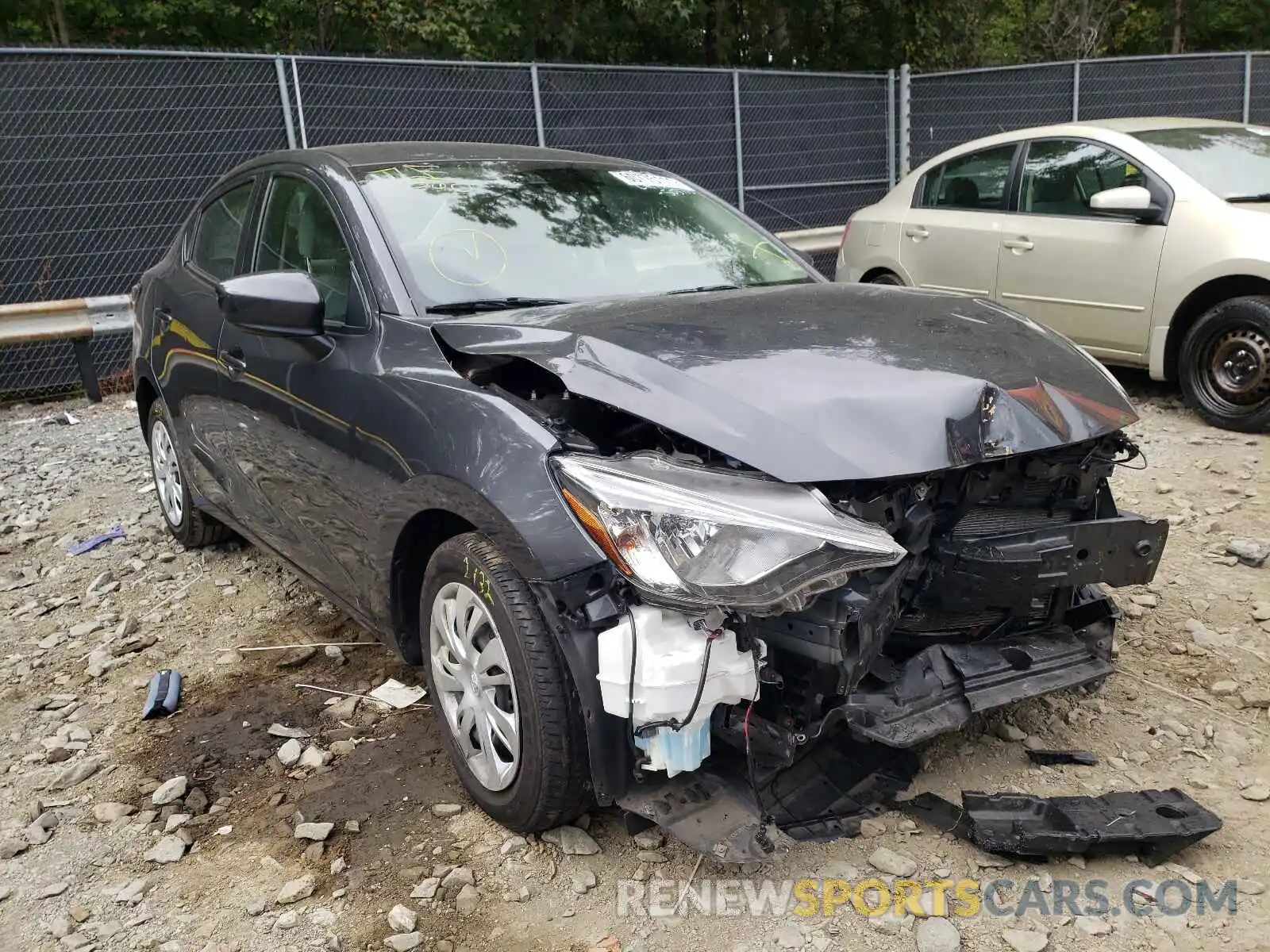 1 Photograph of a damaged car 3MYDLBYV3KY503715 TOYOTA YARIS 2019