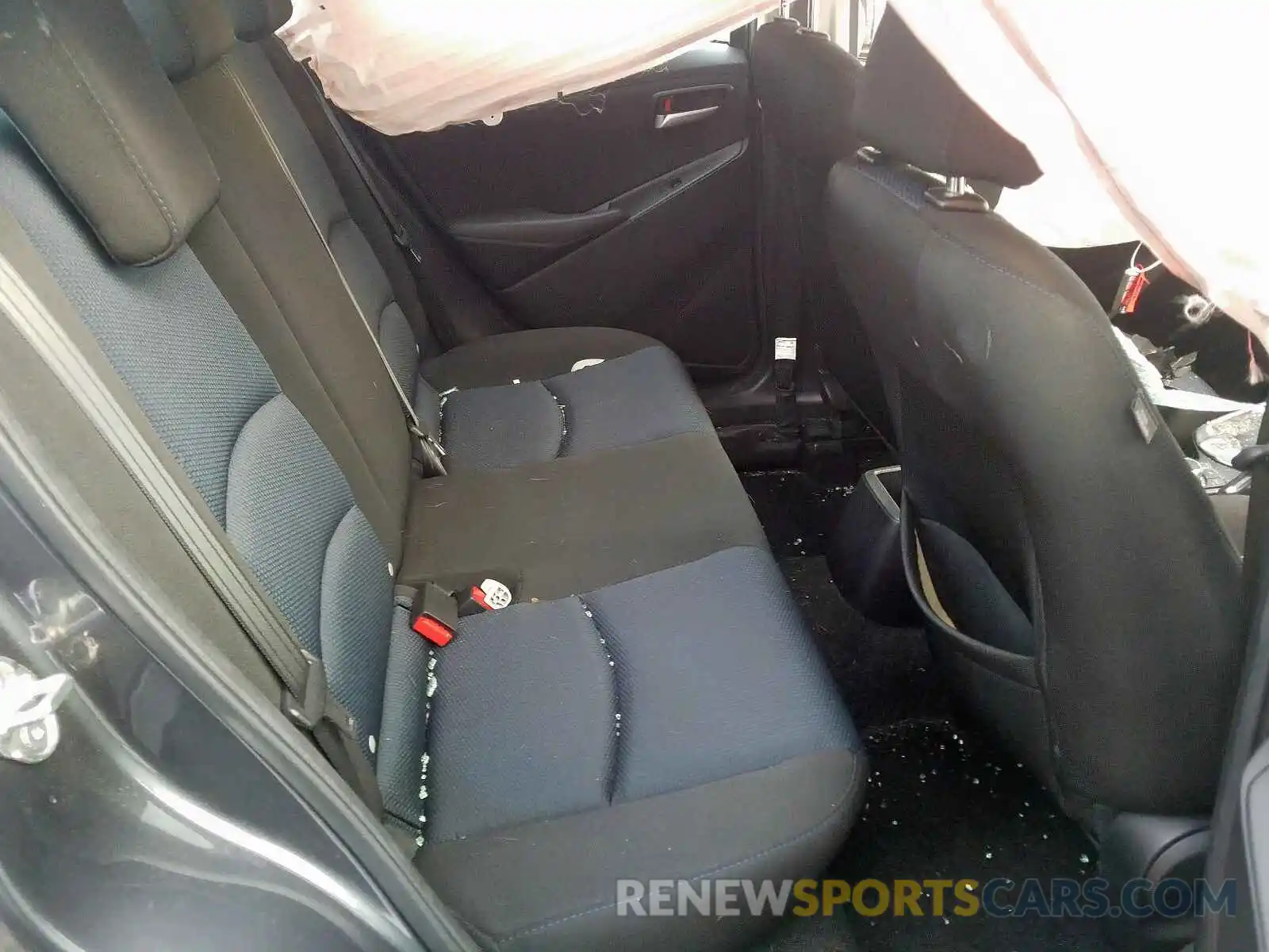 6 Photograph of a damaged car 3MYDLBYV3KY506629 TOYOTA YARIS 2019