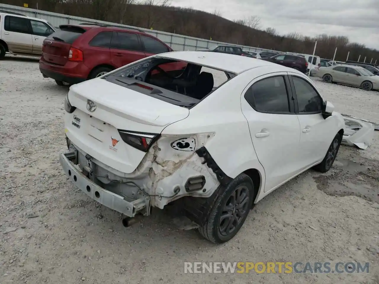 4 Photograph of a damaged car 3MYDLBYV3KY506811 TOYOTA YARIS 2019